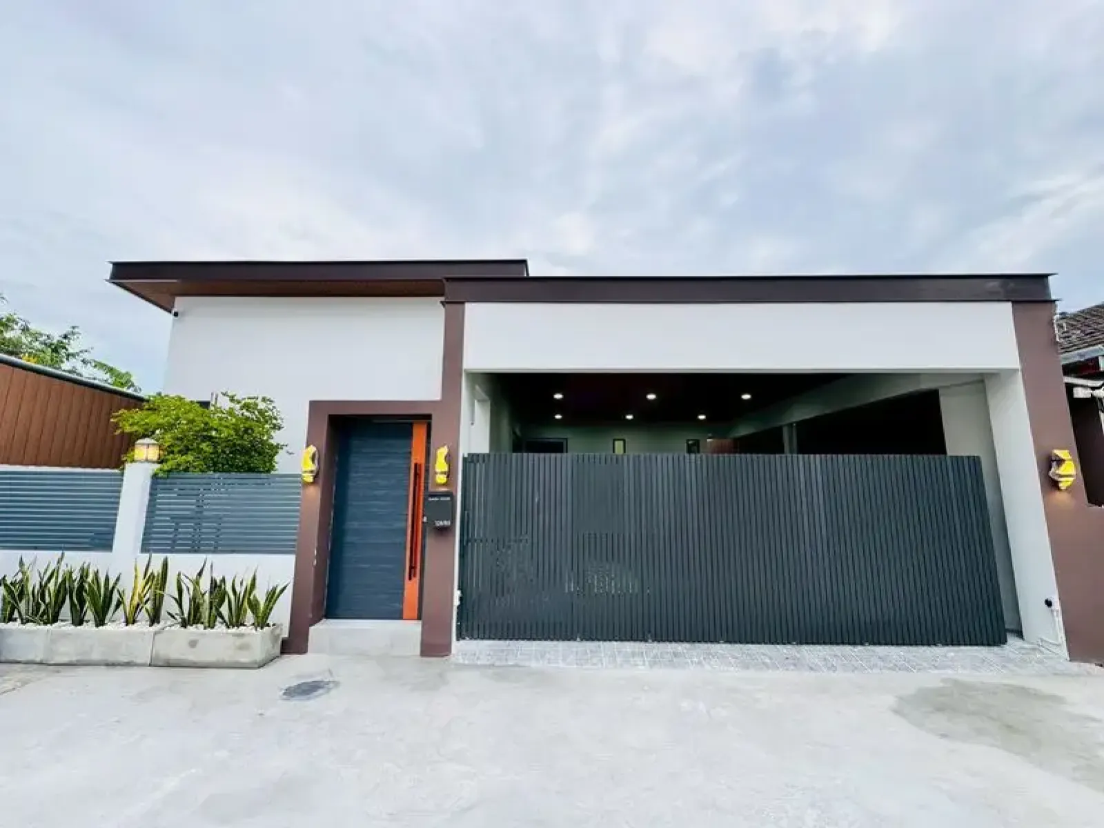 Modern Pool Villa in Central Pattaya – Prime Location Modern Pool Villa in Central Pattaya – Prime Location