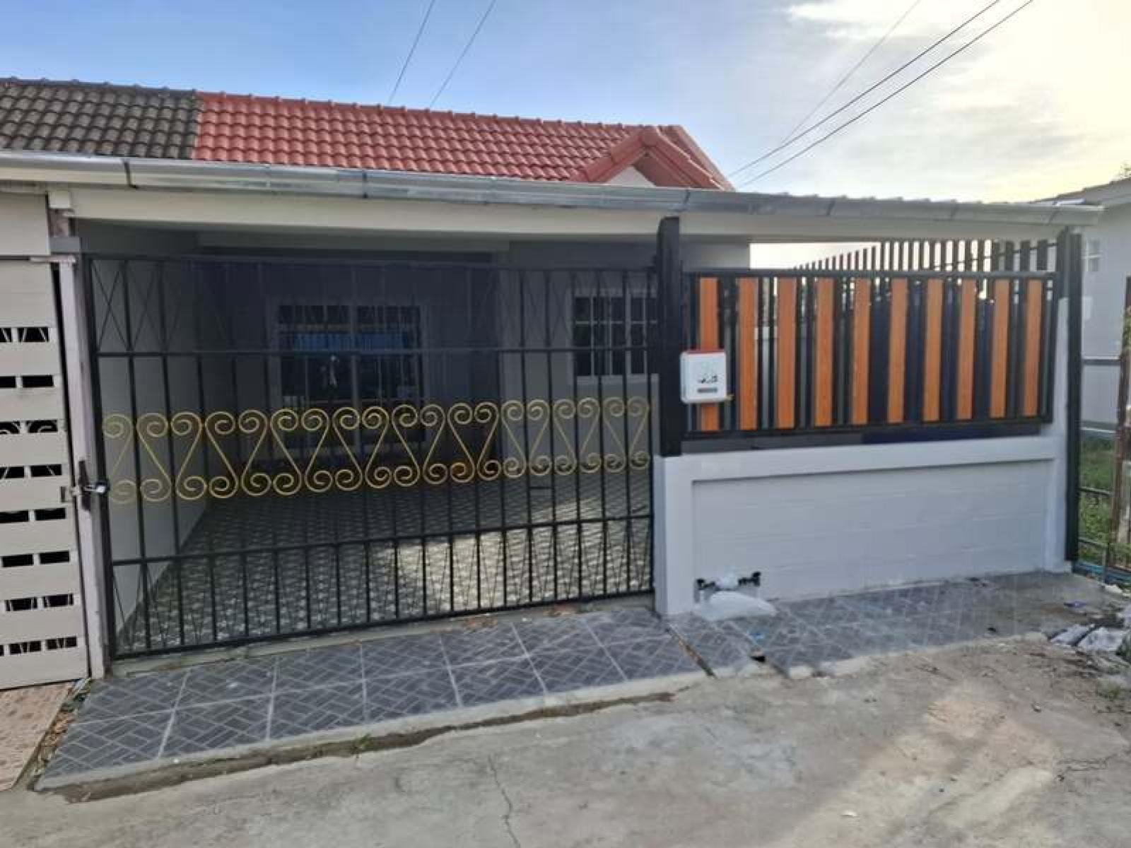 บ้านสำหรับขาย – บ้านหัวมุมปรับปรุงใหม่ พร้อมพื้นที่ใช้สอยเพิ่มเติม