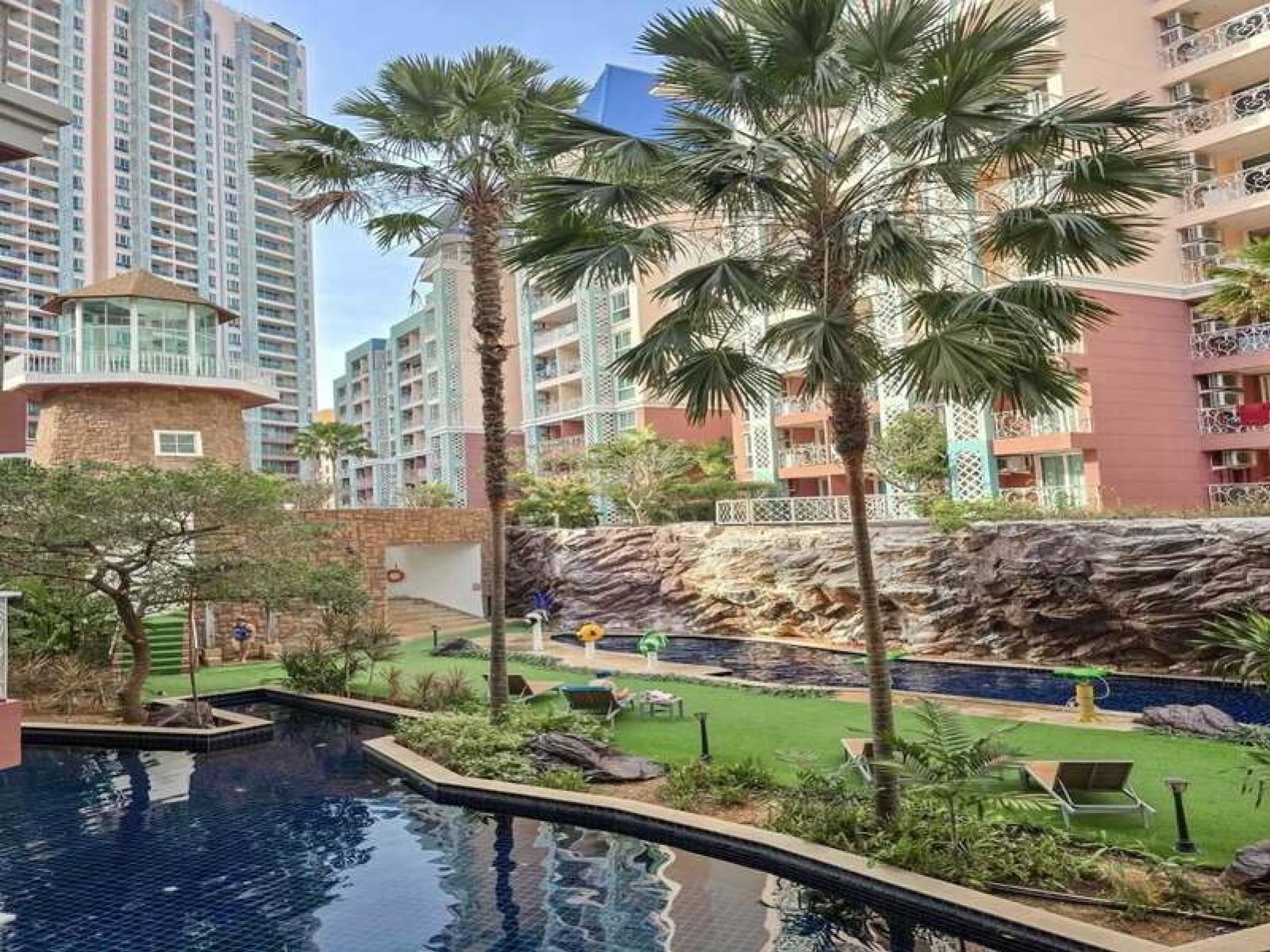 Stylish Pool View Condo in Grande Caribbean Resort Stylish Pool View Condo in Grande Caribbean Resort