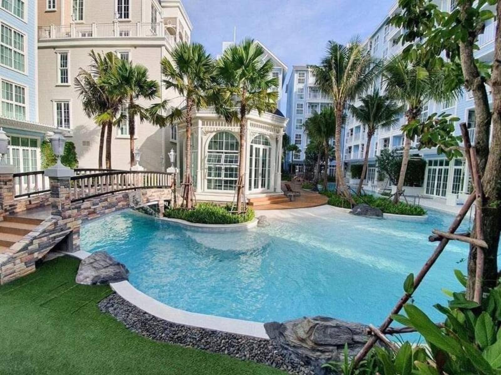 Grand Florida Beachfront Condo Pattaya | 1BR Pool Access | Fully Furnished