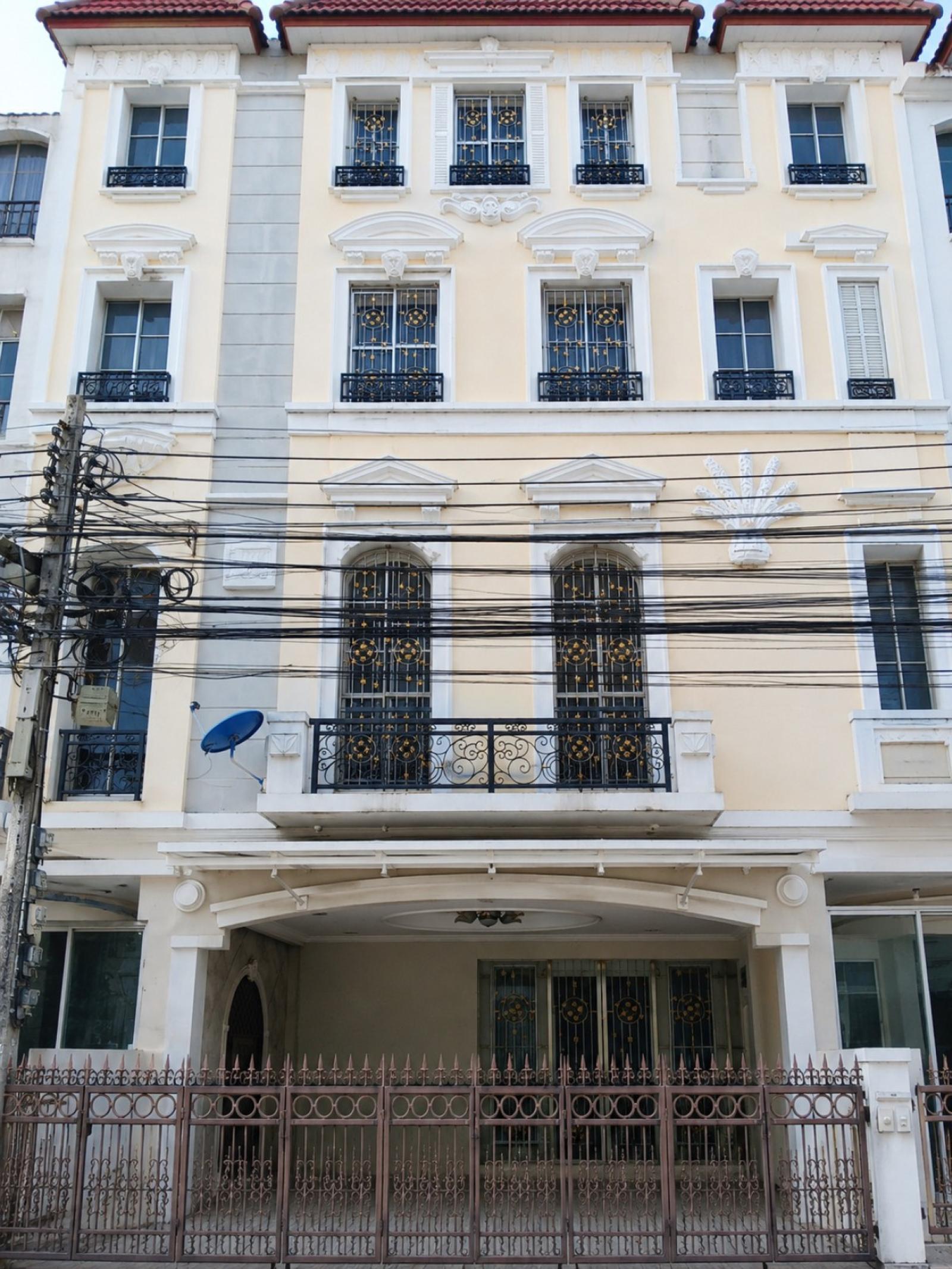 For Sale Townhouse/Townhome , Baan Klang Muang Monte - Carlo , Lat Yao , Chatuchak , Bangkok , CX-165694 For Sale Townhouse/Townhome , Baan Klang Muang Monte - Carlo , Lat Yao , Chatuchak , Bangkok , CX-165694