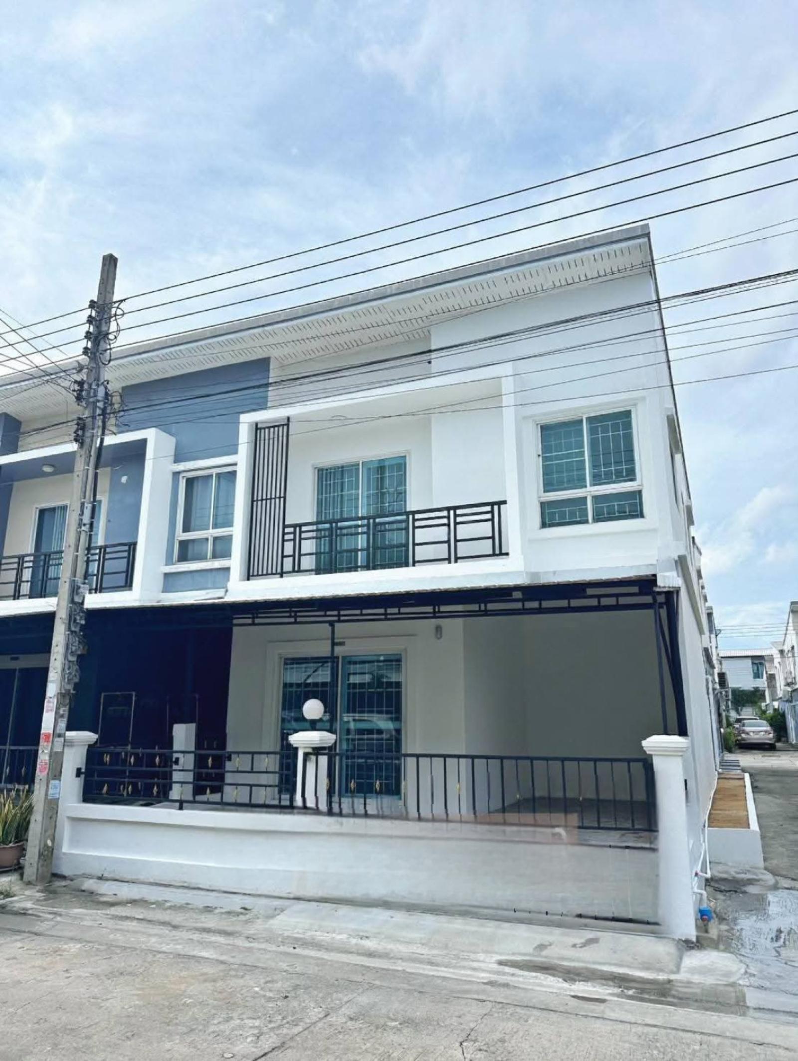 For Sale Townhouse/Townhome , Suan Luang Ville 6 , Dok Mai , Prawet , Bangkok , CX-165048 For Sale Townhouse/Townhome , Suan Luang Ville 6 , Dok Mai , Prawet , Bangkok , CX-165048