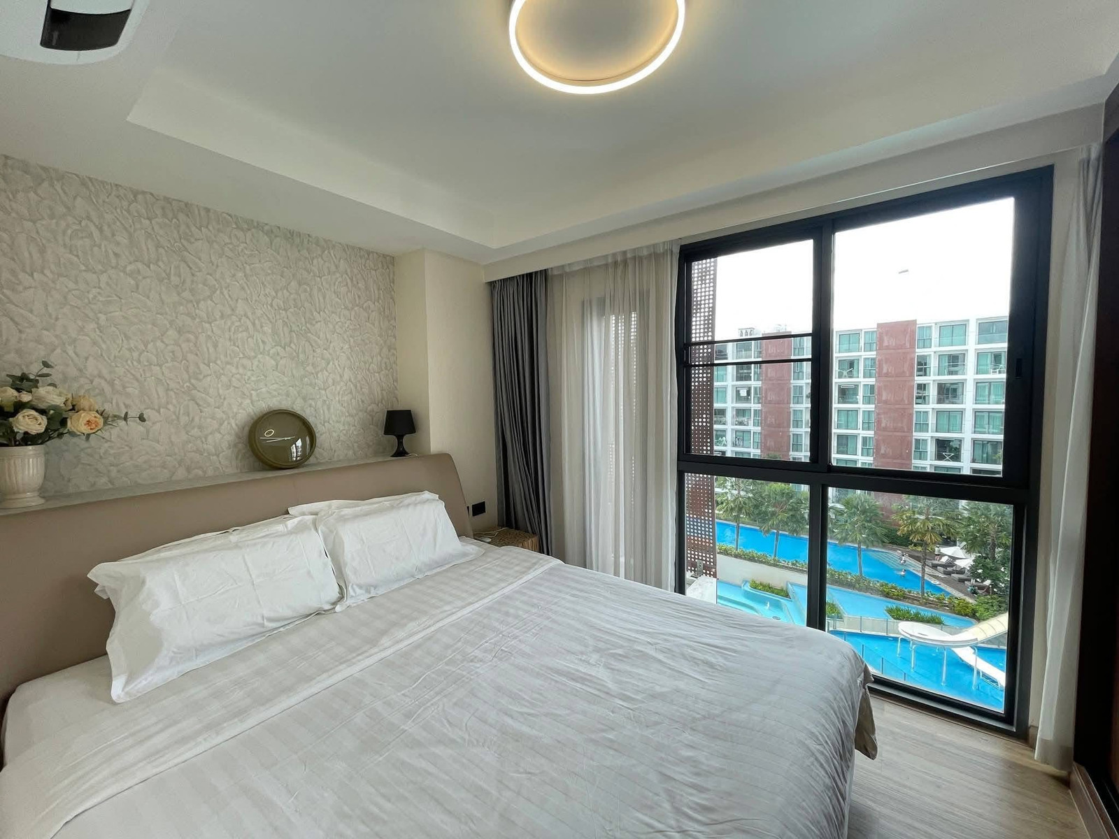 ขายด่วน The One Condo เชียงใหม่ ขนาด 51 ตร.ม. ชั้น 6 ห้องมุม ขายด่วน The One Condo เชียงใหม่ ขนาด 51 ตร.ม. ชั้น 6 ห้องมุม