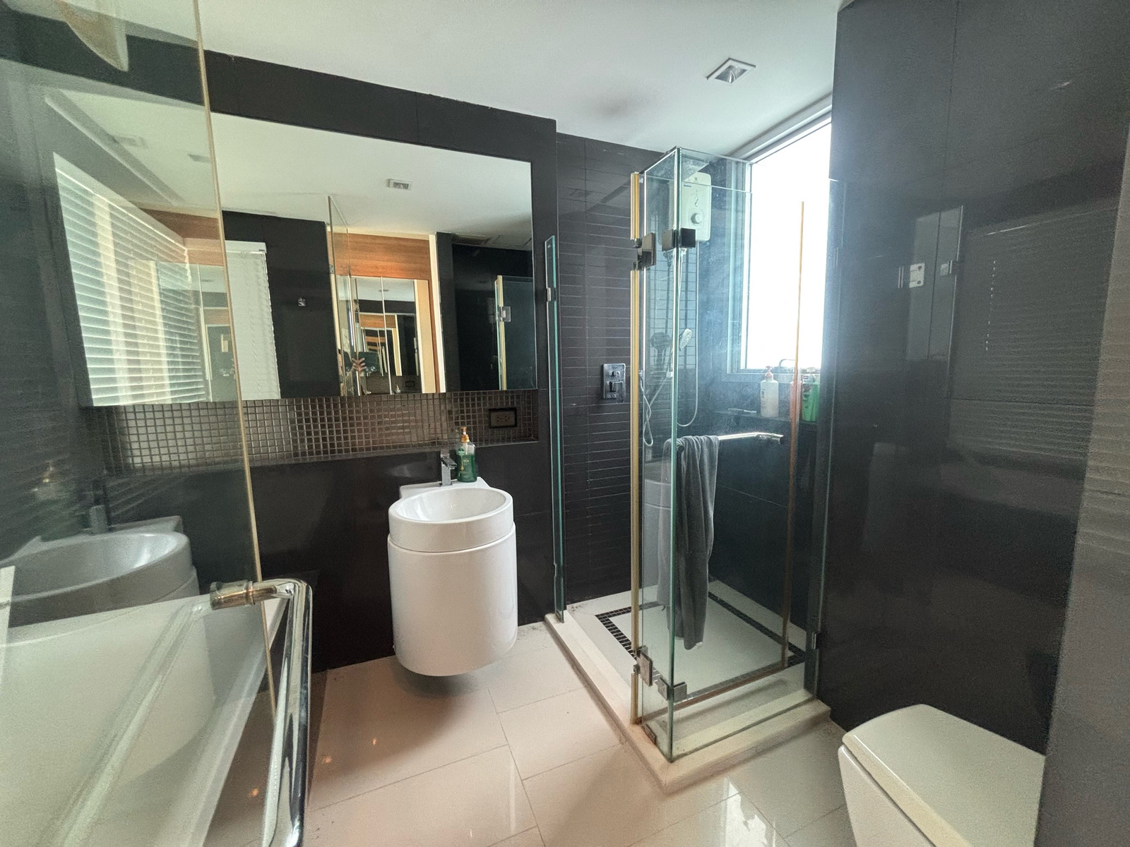 🩷Condo for sale rhythm phahol aree, size 65 sq m, 2 bedrooms, 2 bathrooms, price only 7 million baht, interested line @900cqqhk tel 0859114585. Location opposite Vimuti Hospital, Government Savings Bank, head office. – รูปที่ 3