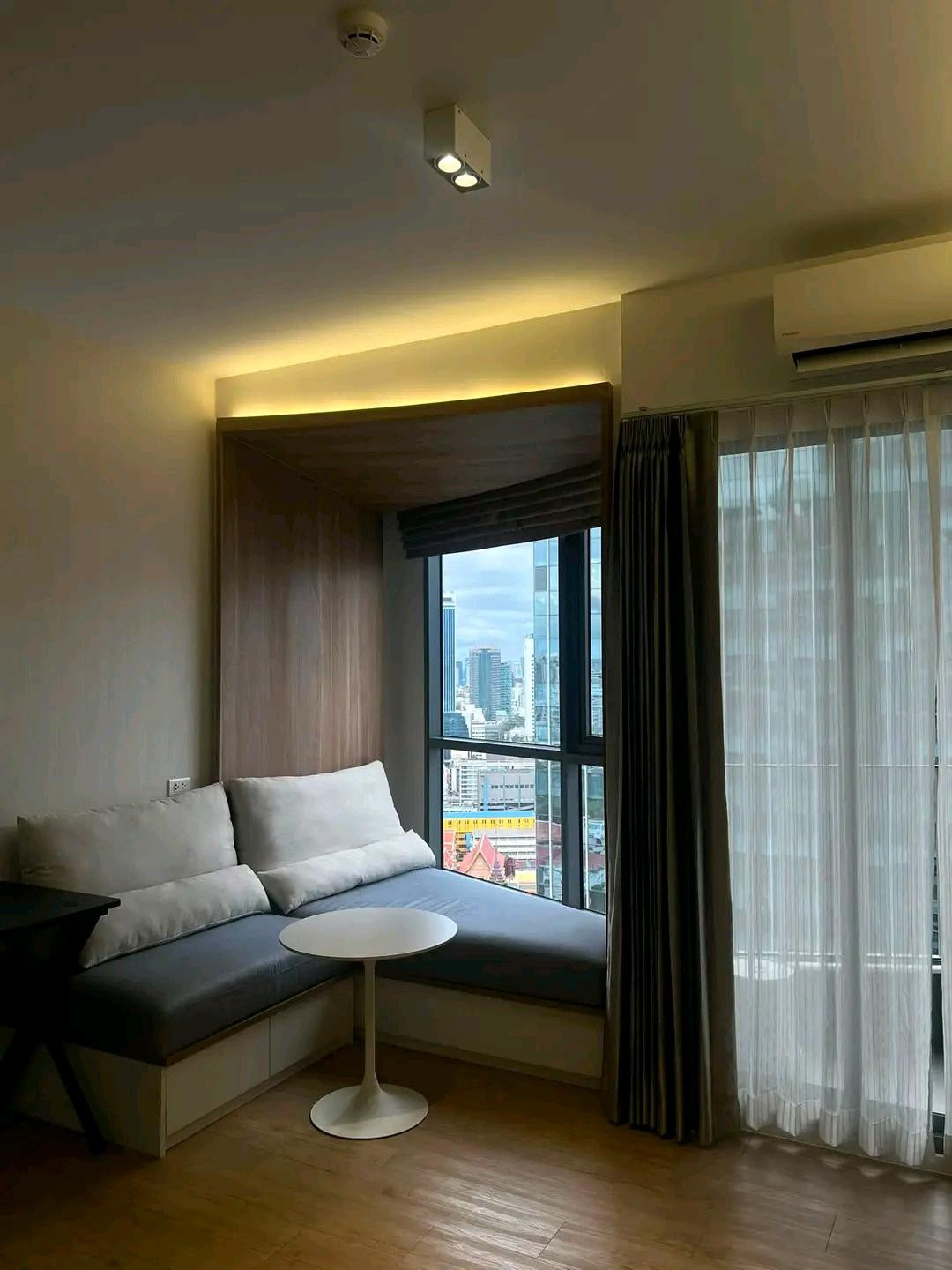 69 07 659 ขายคอนโด Triple Y Residence 