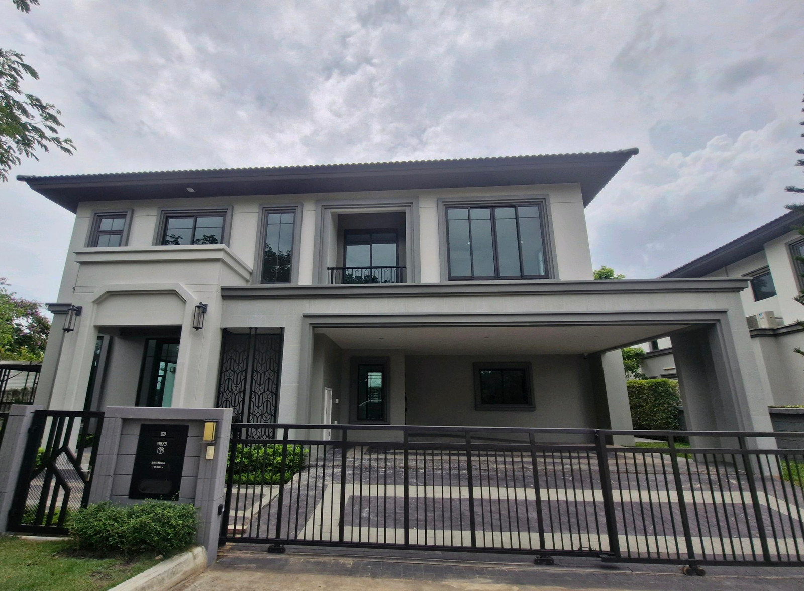 Single house 100 sq m.+ Single house 100 sq m.+