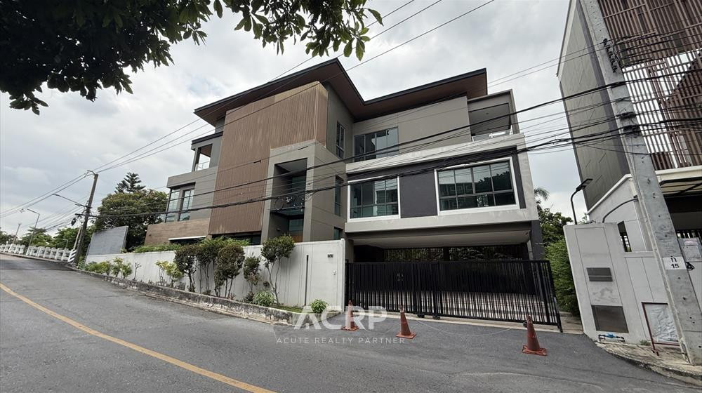 ขายบ้านเดี่ยวหรู 3 ชั้น 6 ห้องนอน พร้อมสระว่ายน้ำส่วนตัว ทำเลรามคำแหง 9 The Gentry พระราม 9 ขายบ้านเดี่ยวหรู 3 ชั้น 6 ห้องนอน พร้อมสระว่ายน้ำส่วนตัว ทำเลรามคำแหง 9 The Gentry พระราม 9
