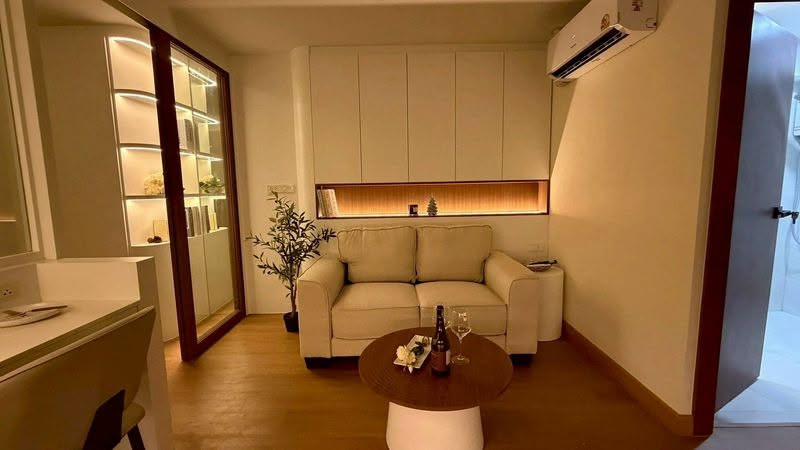 ชมดอย คอนโด ห้องสไตล์โมเดิร์นญี่ปุ่น เห็นวิวดอย/เมญ่า สวนเขียวเต็มตาจากระเบียง ทำเล ใกล้ มช. นิมมาน เมญ่า 5 นาที ชมดอย คอนโด ห้องสไตล์โมเดิร์นญี่ปุ่น เห็นวิวดอย/เมญ่า สวนเขียวเต็มตาจากระเบียง ทำเล ใกล้ มช. นิมมาน เมญ่า 5 นาที
