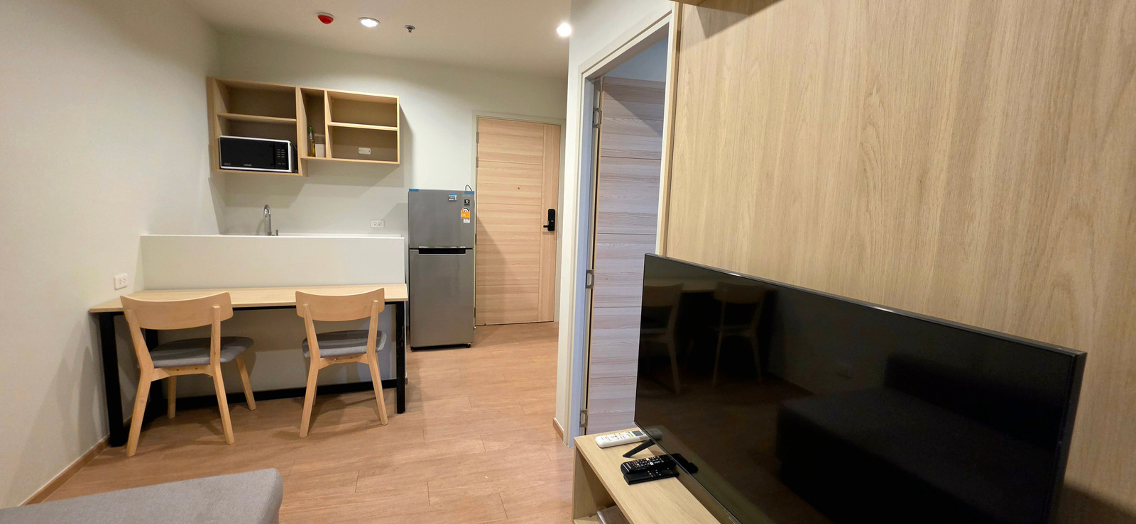 🌼🔥ว่างให้เช่า 2 ห้อง แต่งหรูเฟอร์ครบ! "Free Internet" ​เข้าพักได้เลย! 🏩🌇 Condo for rent, luxury decoration, fully furnished.​ – รูปที่ 3