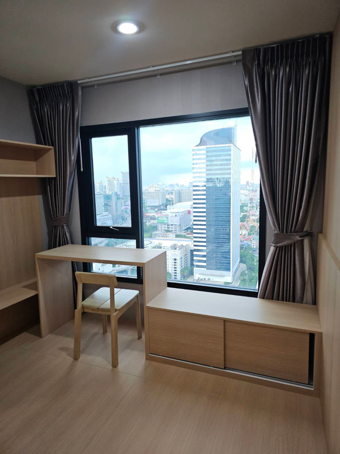 🔥 ขาย 🔥 ไลฟ์ อโศก - Life Asoke / 1 ห้องนอน ZC303 – รูปที่ 2