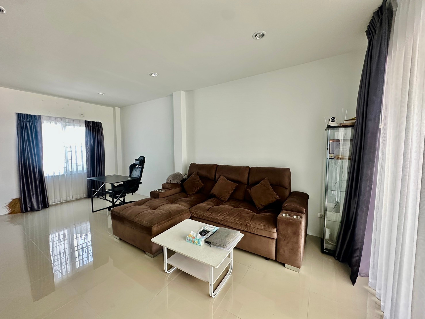 Urgent Sale! Corner Townhouse at Baan Thongsiri 3, Baan Kluay–Sai Noi Road, Nonthaburi