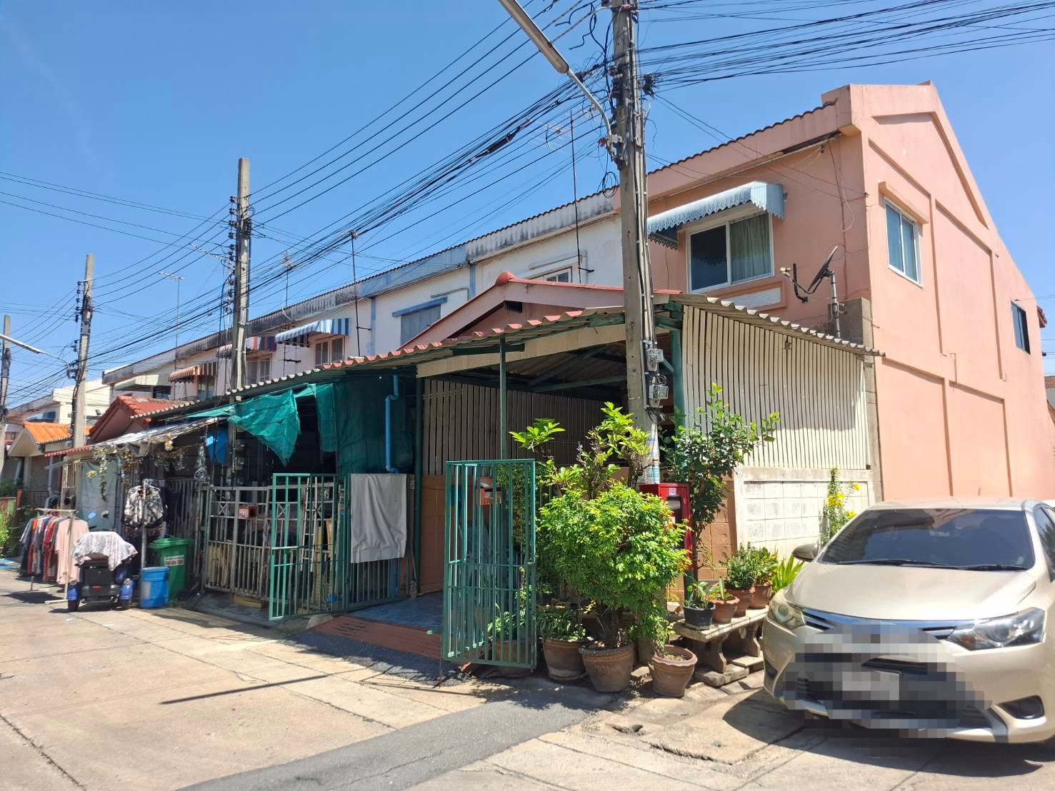 💥Urgent, only 1.3 million💥 Corner townhouse. At the beginning of the Ban Kluai-Sai Noi alley, only 600 m. to the village, no need to enter a deep alley. 💥Urgent, only 1.3 million💥 Corner townhouse. At the beginning of the Ban Kluai-Sai Noi alley, only 600 m. to the village, no need to enter a deep alley.