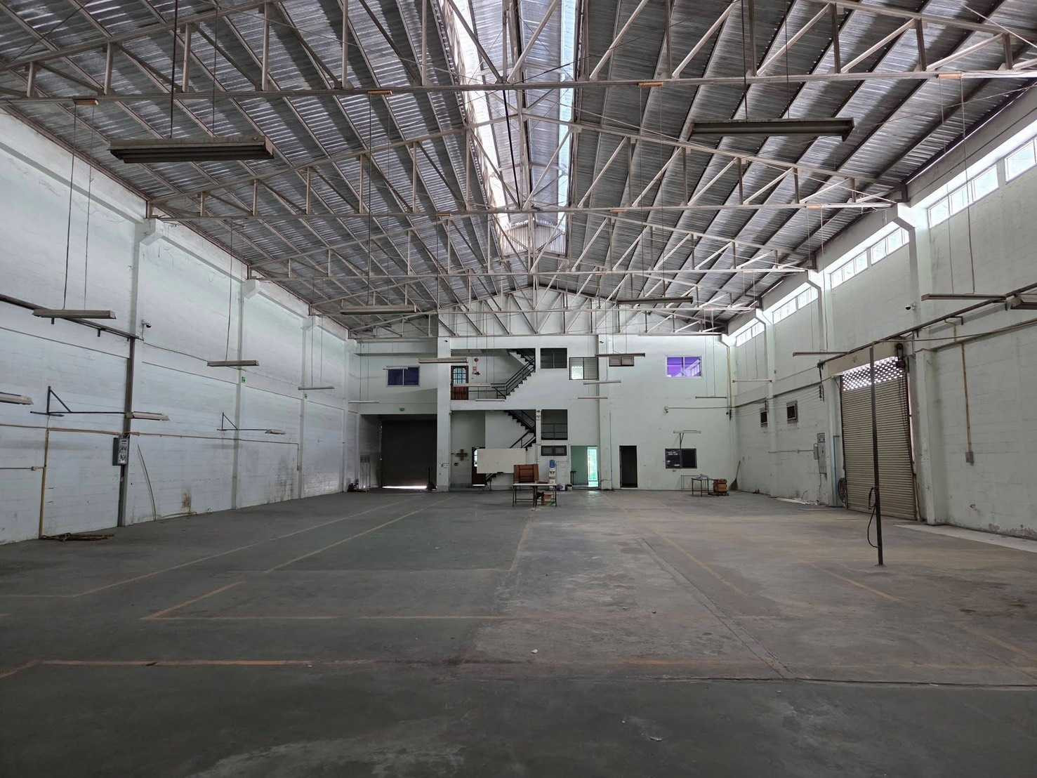 ให้เช่า โรงงานพร้อมสำนักงาน 1,230 ตรม. ผังม่วงลาย แฟคทอรี่แลนด์ 1 พุทธมณฑลสาย 5 สภาพ 100% เทพื้นใหม่ รถ พ่วงเข้าได้ – รูปที่ 2
