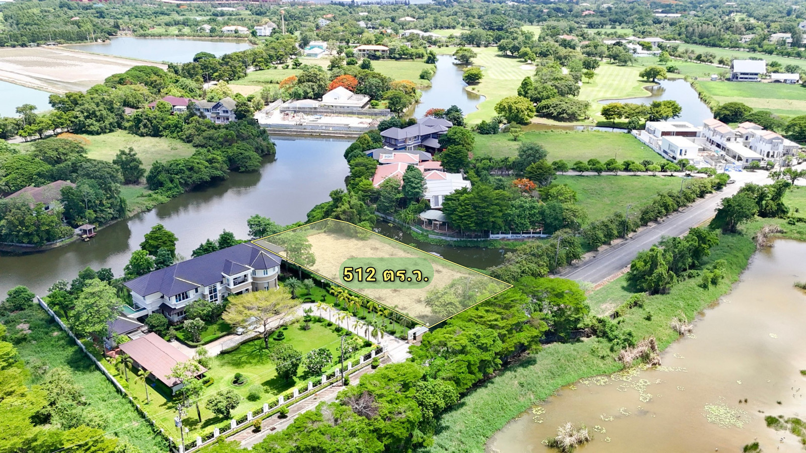 Lakefront land for sale, 512 sq m, in Lakewood Village, Lakewood Country Club, Bangna-Trad. Lakefront land for sale, 512 sq m, in Lakewood Village, Lakewood Country Club, Bangna-Trad.