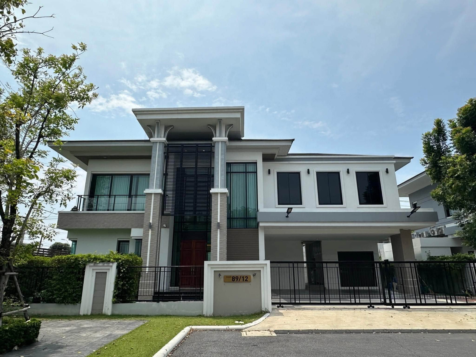 Luxurious detached house for rent, The Pavilla (Private Residence), Kanchanaphisek-Bang Bon 3 | Baan Na Suan, ready to move in.
