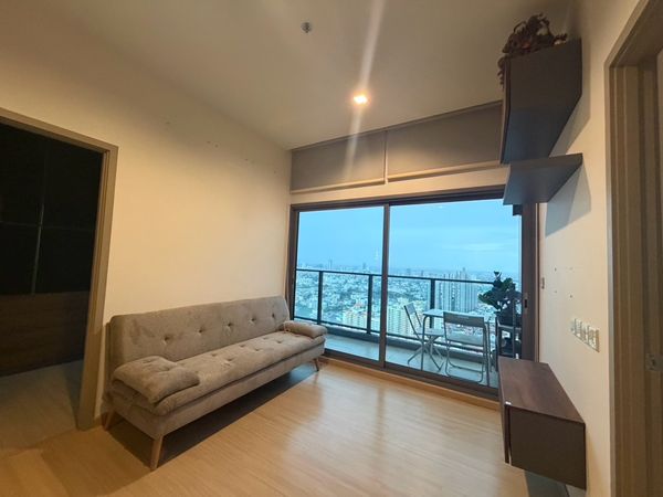 ห้องว่าง ให้เช่า 2 bedroom Whizdom connect ราคา 30,000 บาท ติดต่อ 0869017364 