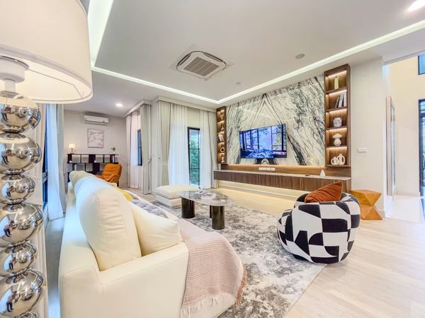 🏠Luxury 4BR📌Nantawan Rama 9 New 🔥🚗 5 mins to Wellington College | 8 mins to Brighton College📌 Fast response | Private viewing available