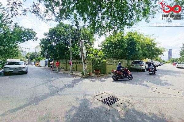 ขายบ้านเดี่ยว 112 ตร.ว. หลังมุม หมู่บ้านสวนสน ซอยรามคำแหง 60 - กรุงเทพกรีฑา ทำเลศักยภาพ ใกล้รถไฟฟ้าสายสีเหลือง 