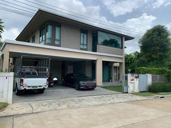98276 - ขายให้เช่า บ้านเดี่ยวหรู เศรษฐศิริ ปิ่นเกล้า กาญจนาภิเษก สาย2 หลังมุม ตามหลักฮวงจุ้ย อยู่แล้วรวยมาก บนพื้นที่ 140 ตารางวา 4ห้องนอน 4 ห้องน้ำ