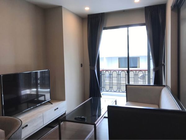 🔥 ขาย คอนโด ณ วรา เรสซิเดนซ์  Na Vara Residence ซอยหลังสวน ทำเลใจกลางเมือง ใกล้ BTS ชิดลม เพียง 400 เมตร