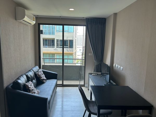 FOR Rent Metro Luxe Ratchada Unit 459/135