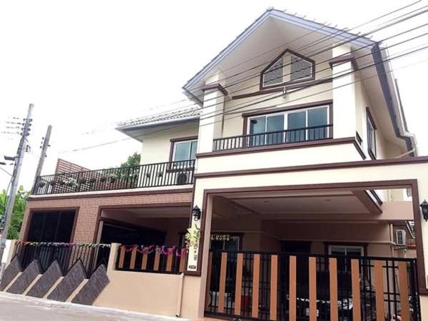 Im Amporn Town Village / 4 Bedrooms (FOR SALE) BALL426