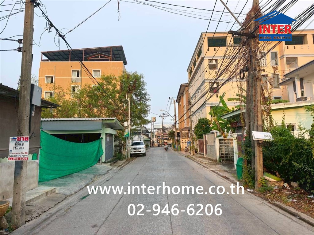 Empty land 198 sq m. Land Soi Phahonyothin 50 Soi Theparak 23, Phahon Yothin Road, Theparak Road, Sai Mai District, Bangkok