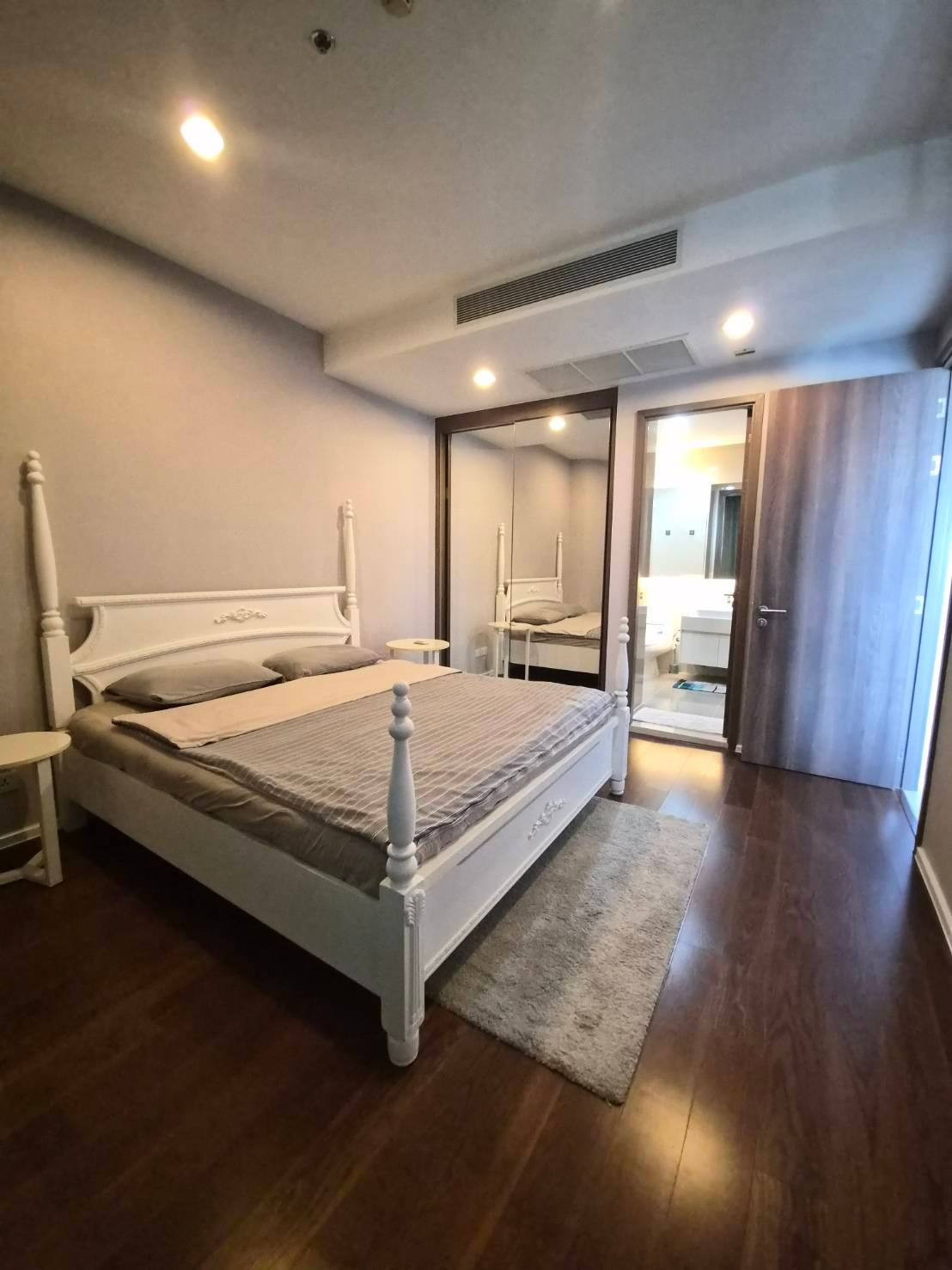 Luxury Condo for Rent | Menam Residences, Charoenkrung Road ✨ River View Condo in Town. 30,000 Baht/Month 1 bedroom 1 bath 1 living room size: 50 sqm. Luxury Condo for Rent | Menam Residences, Charoenkrung Road ✨ River View Condo in Town. 30,000 Baht/Month 1 bedroom 1 bath 1 living room size: 50 sqm.