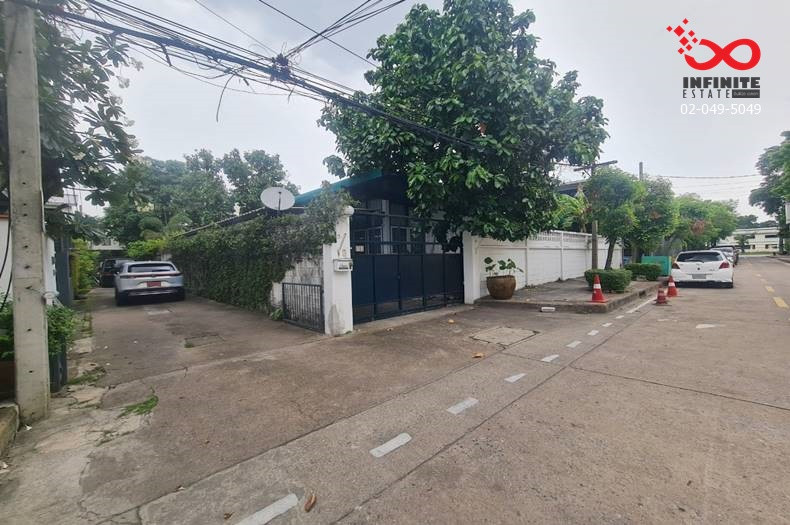 ขายบ้าน 2 ชั้น พร้อมที่ดิน 82 ตร.ว. ถนนราชวิถี ใจกลางเมือง ใกล้ BTS อนุสาวรีย์ชัยสมรภูมิ – รูปที่ 2