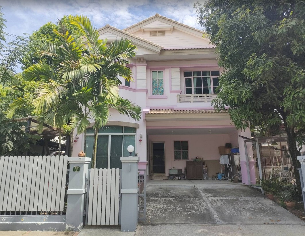 Single house for rent, Manthana Rama 9-Wongwaen, near Wellington International School, only 8 minutes. Single house for rent, Manthana Rama 9-Wongwaen, near Wellington International School, only 8 minutes.