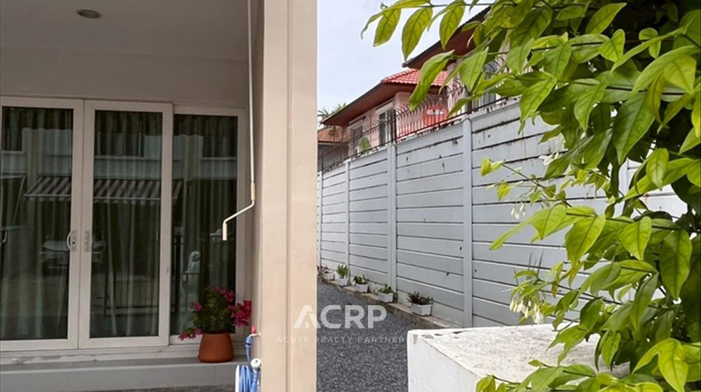 Newly Renovated 3-Bedroom Townhouse for Rent S-Sense Baan Klang Muang Pradit Manutham 3