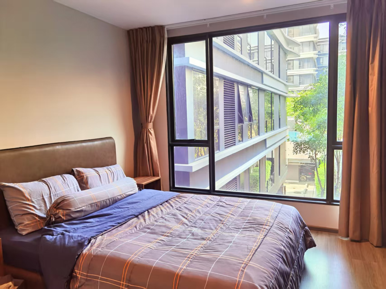 ไอดีโอ โมบิ สุขุมวิท 40 | Low-Rise Luxury 42 ตร.ม. 1ห้องนอน มีอ่างอาบน้ำ ใกล้ BTS เอกมัย 25,000 บาท / เดือน ไอดีโอ โมบิ สุขุมวิท 40 | Low-Rise Luxury 42 ตร.ม. 1ห้องนอน มีอ่างอาบน้ำ ใกล้ BTS เอกมัย 25,000 บาท / เดือน