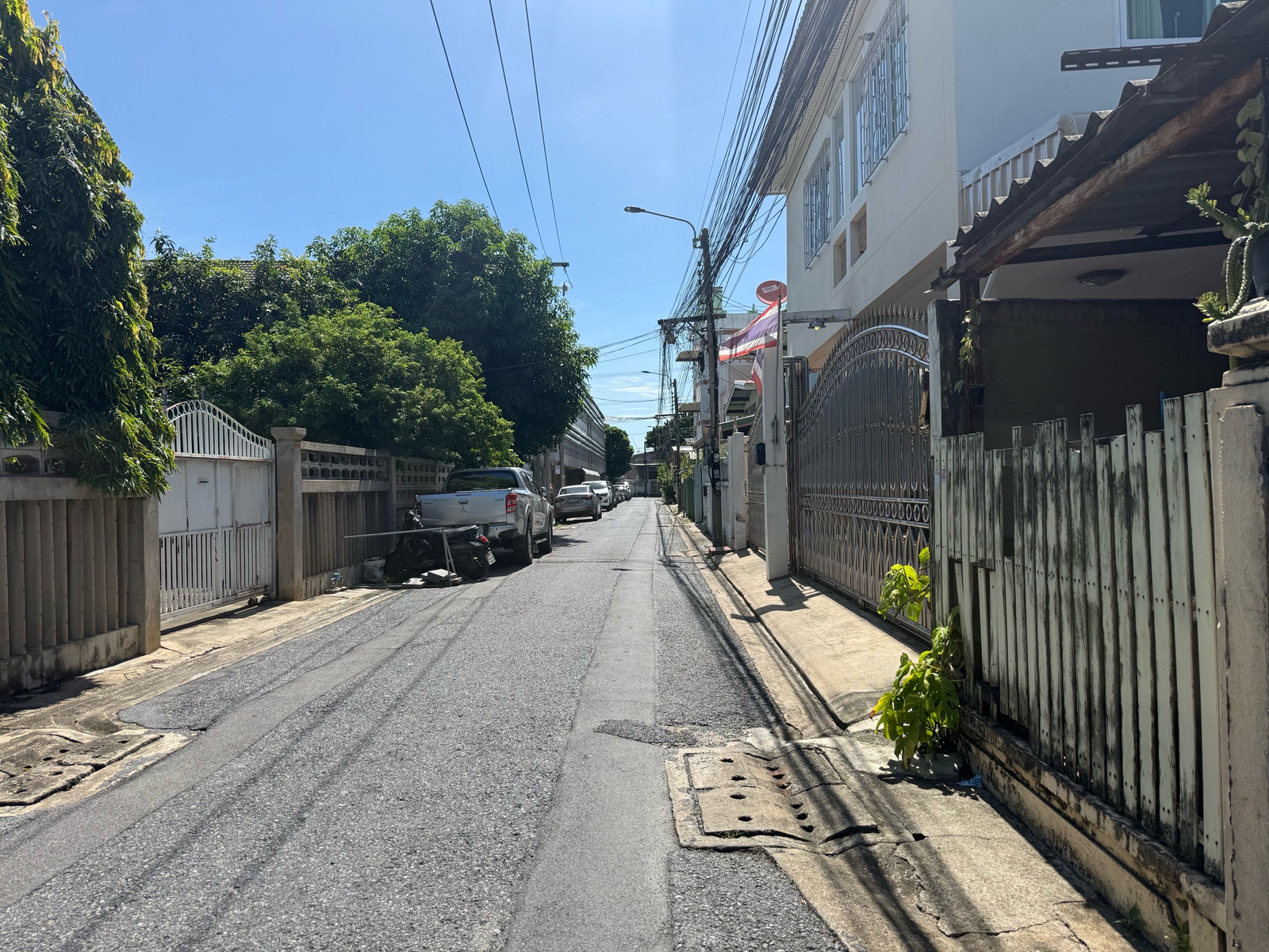 ขายที่ดินพร้อมบ้านเก่า ประชาชื่น ทำเลดี ใกล้แยกประชานุกูล 52 วา  – รูปที่ 3