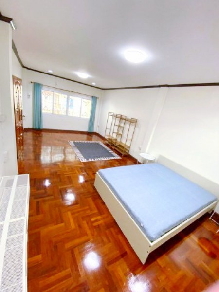 ใกล้โรงพยาบาลเปาโล โชคชัย 4 ภายใน 500 ม. โชคชัย4-ลาดพร้าว ซ.28-38 ให้เช่าทาวน์โฮม2ชั้น3นอน2น้ำ ที่จอดรถในบ้าน 1 คัน 4 แอร์ – รูปที่ 3