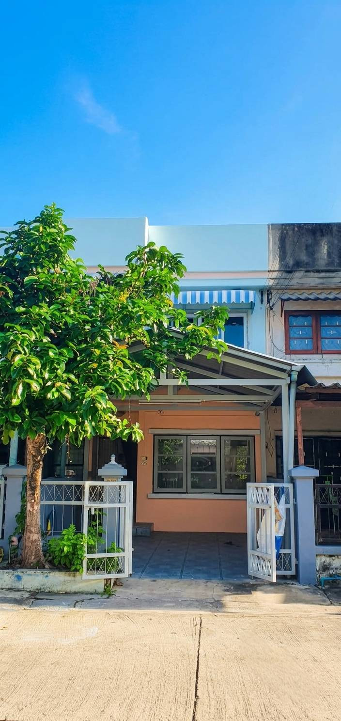 ทาวเฮาส์ 2ชั้น ใจกลางพุทธมณฑลสาย4 ใกล้ถนนใหญ่เพชรเกษม,บรมราชชนนี ใกล้มหิดล ลดราคาพิเศษ 1.49 ล้าน