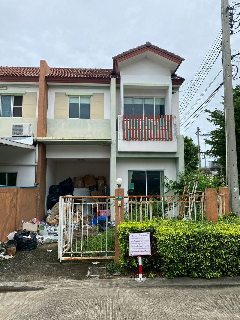🔥 Townhouse for Sale at Lio Wongwaen–Pinklao (Soi Phra Ngern) | Near MRT Talad Bang Yai 🔥 Townhouse for Sale at Lio Wongwaen–Pinklao (Soi Phra Ngern) | Near MRT Talad Bang Yai
