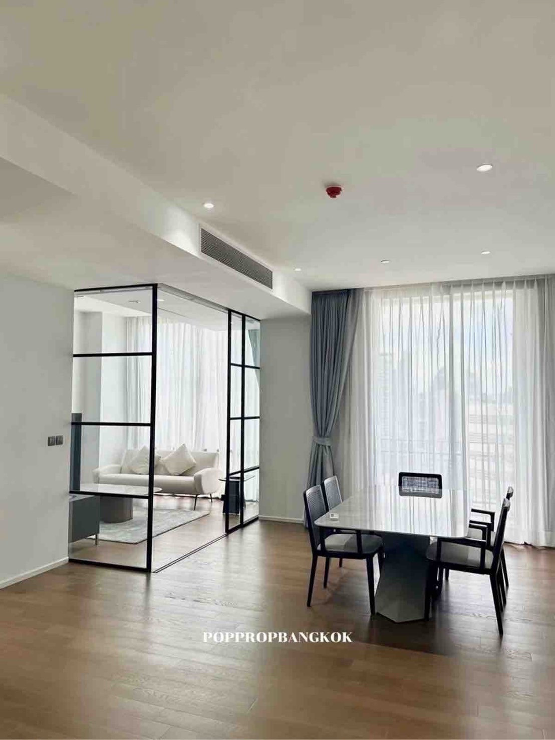 ปล่อยเช่าคอนโด pet friendly โครงการมิวนิคหลังสวน (Muniq Langsuan) – รูปที่ 3