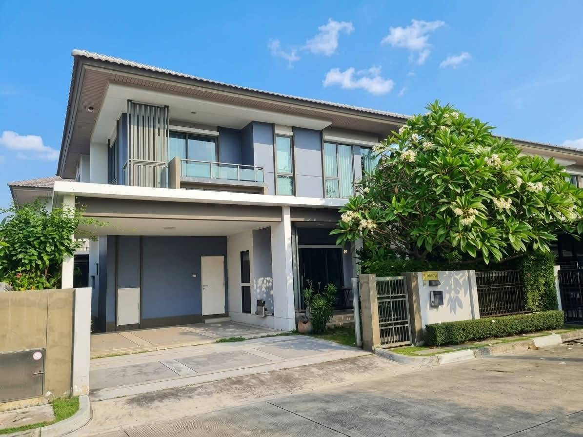 Burasiri Ratchaphruek-345, single house, area 51.20 sq m., price 5.95 million baht. Burasiri Ratchaphruek-345, single house, area 51.20 sq m., price 5.95 million baht.