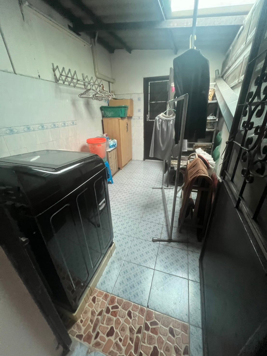 B1064 Urgent sale, 2-story townhouse, 19 sq m., Niran Villa Village, Soi Phueng Mee 50, Intersection 30, Sukhumvit Road 93, price 2.99 million, ready to move in, near BTS (Bang Chak Station) – รูปที่ 4