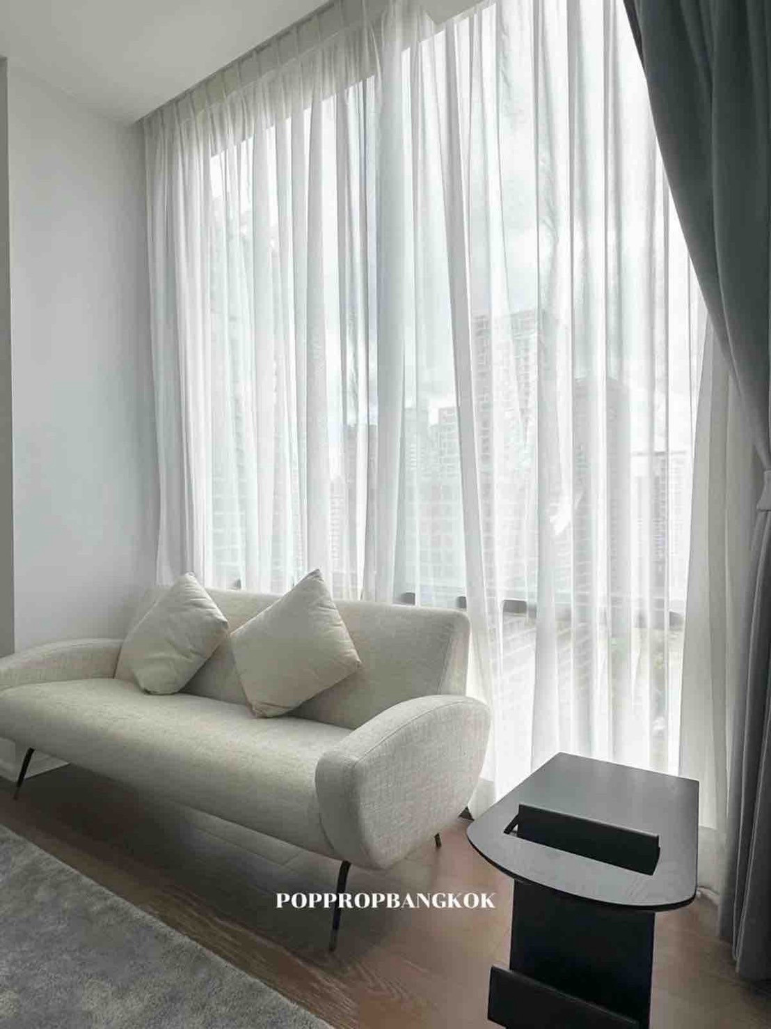 ปล่อยเช่าคอนโด pet friendly โครงการมิวนิคหลังสวน (Muniq Langsuan) – รูปที่ 2