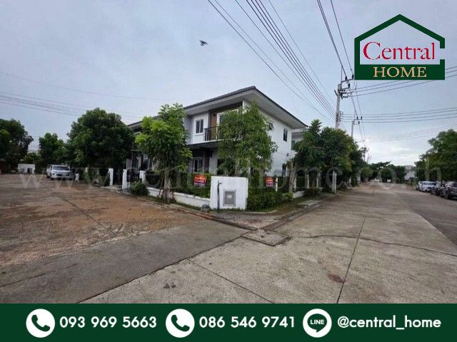 Twin house, Lalin Town, Lanceo Crip 3, Bangna-Suvarnabhumi, good location, beautiful house, corner house, ready to move in.