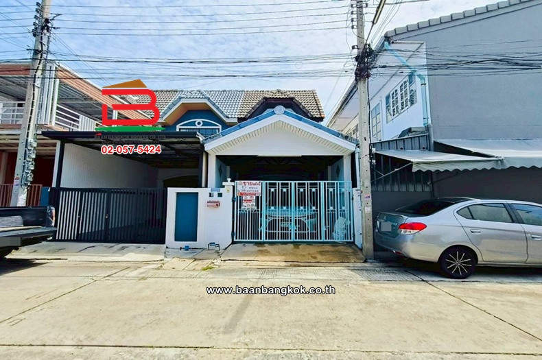 ทาวน์เฮาส์ 2 ชั้น เนื้อที่ 16 ตร.ว. หมู่บ้านมนวดีบางคูรัด (ซอย 10) ใกล้สนง.เทศบาลบางคูรัด ถนนกาญจนาภิเษก ตำบลบางคูรัด อำเภอบางบัวทอง นนทบุรี