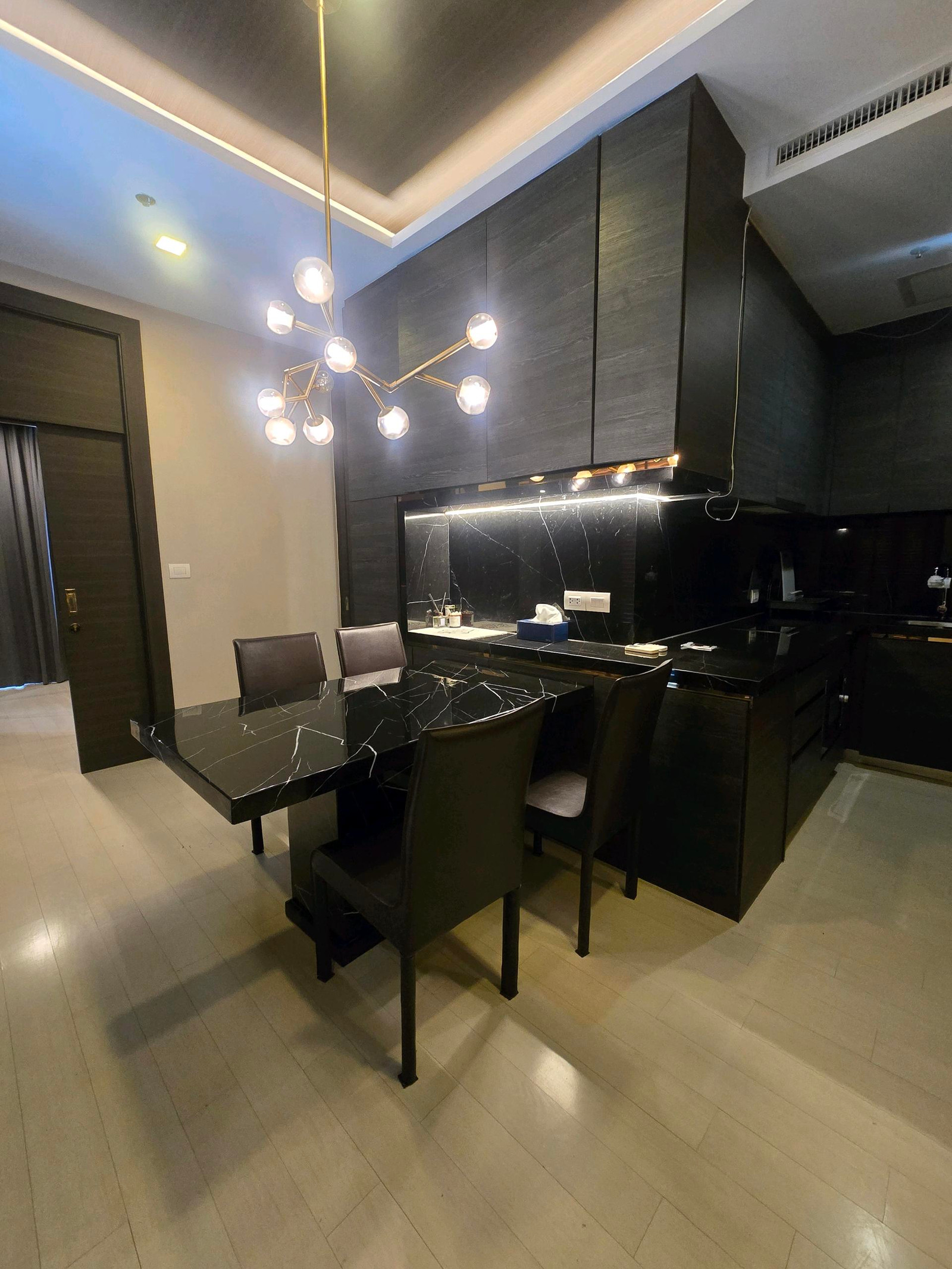 📣 For Rent | Noble Ploenchit🚆 Prime location with Private Lift, directly connected to BTS Phloen Chit – รูปที่ 3