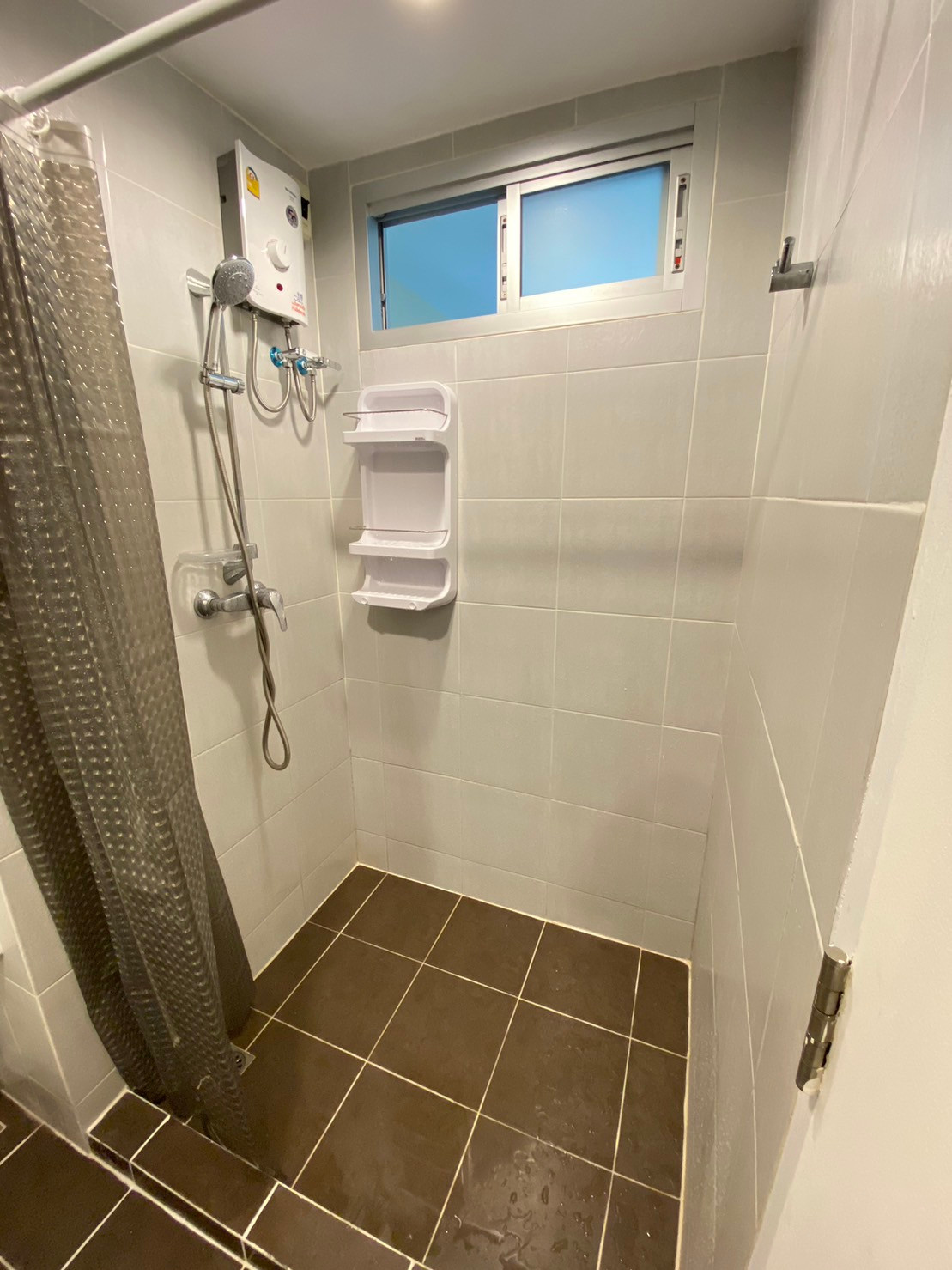 ขายพร้อมผู้เช่า!!! SALE WITH TENANT!!! Condo OneX studio 35sqm. Fully furnished and renovated , Price: 2.1ml.  – รูปที่ 3