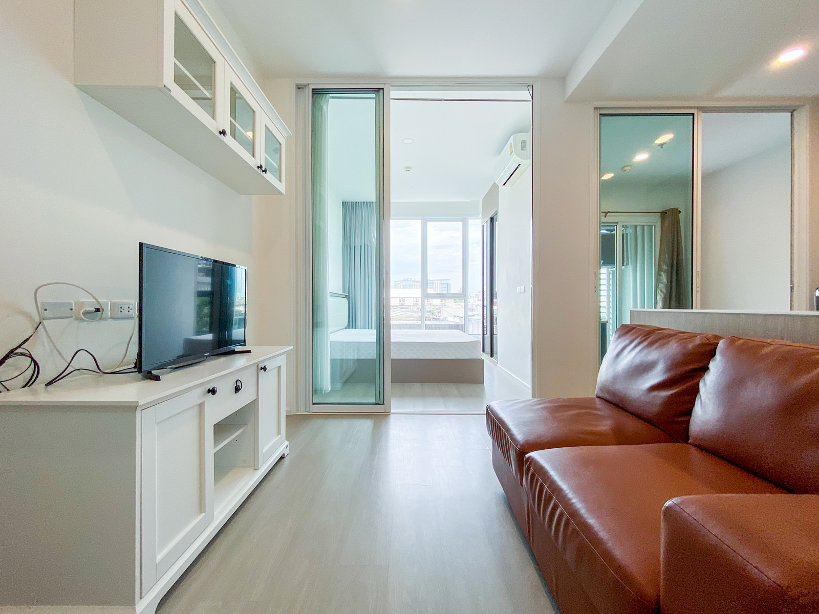 ✨ขายห้อง 1 Bed Plus 34.85 ตร.ม. — De LAPIS จรัญ 81 ชั้น 2 วิวสวน ติด MRT บางพลัด เพียง 50 ม. ขาย 2.55 ล้านบาท! ✨ขายห้อง 1 Bed Plus 34.85 ตร.ม. — De LAPIS จรัญ 81 ชั้น 2 วิวสวน ติด MRT บางพลัด เพียง 50 ม. ขาย 2.55 ล้านบาท!