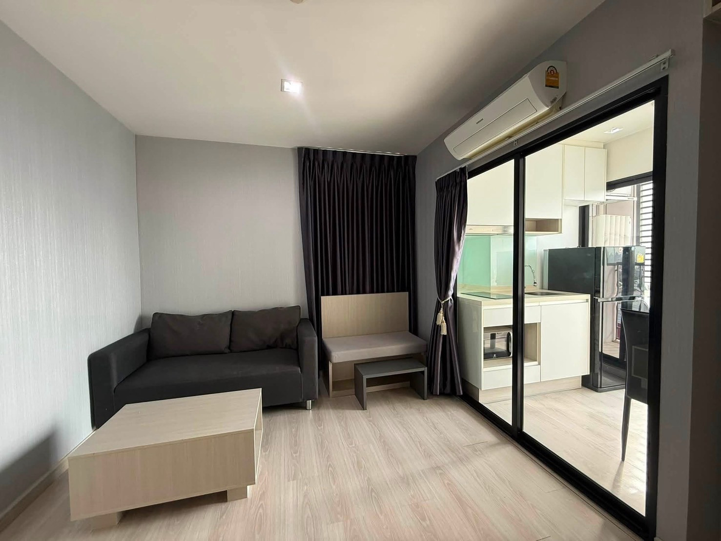 Condo for rent Skyline Rattanathibet // Size 32 sq m // 17th floor // 1 bedroom // Price 9,500 baht