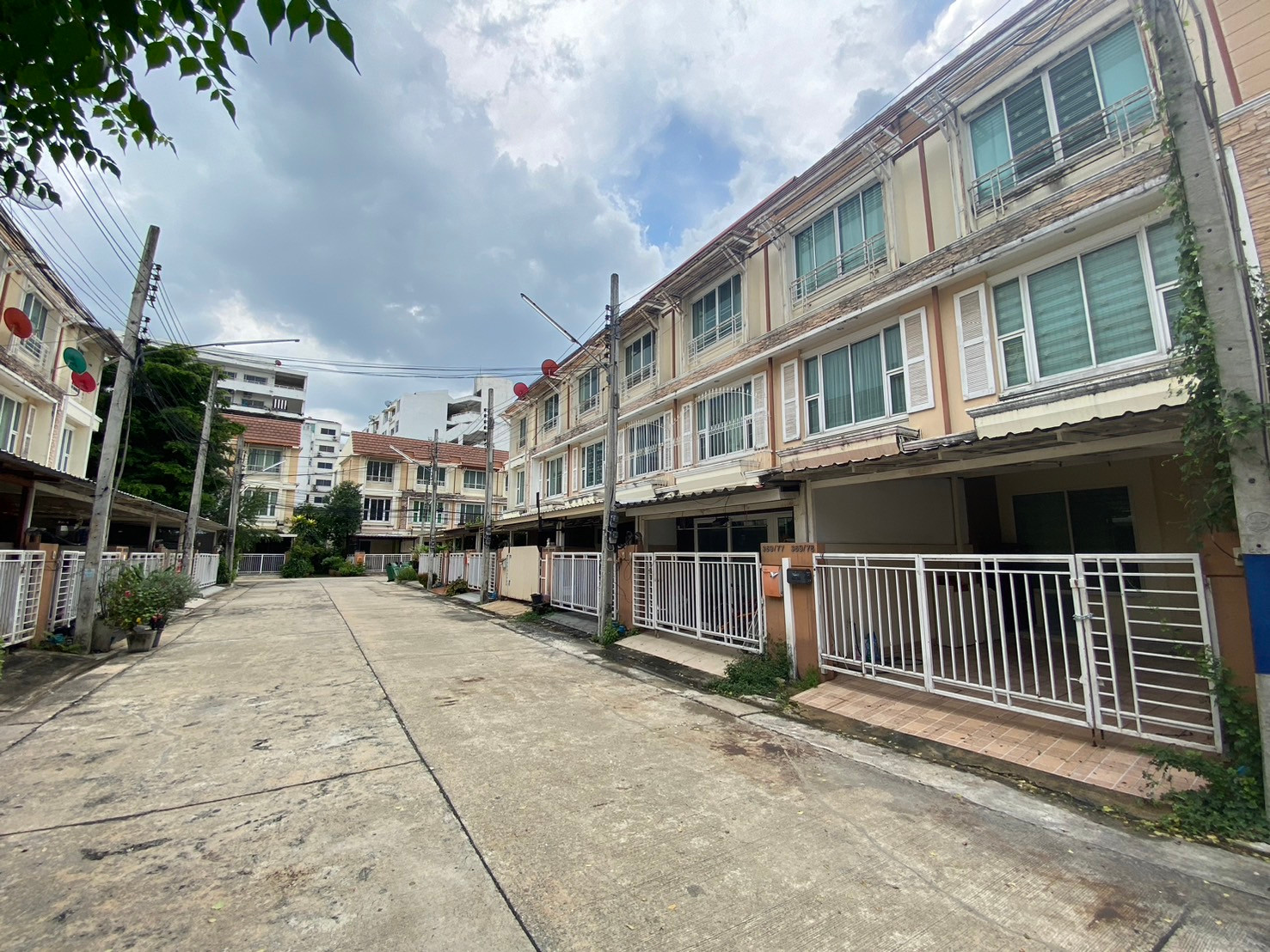 ขาย ทาวน์โฮม 3 ชั้น อยู่ในหมู่บ้านสิรสา ซ.แจ้งวัฒนะ 6 – รูปที่ 3