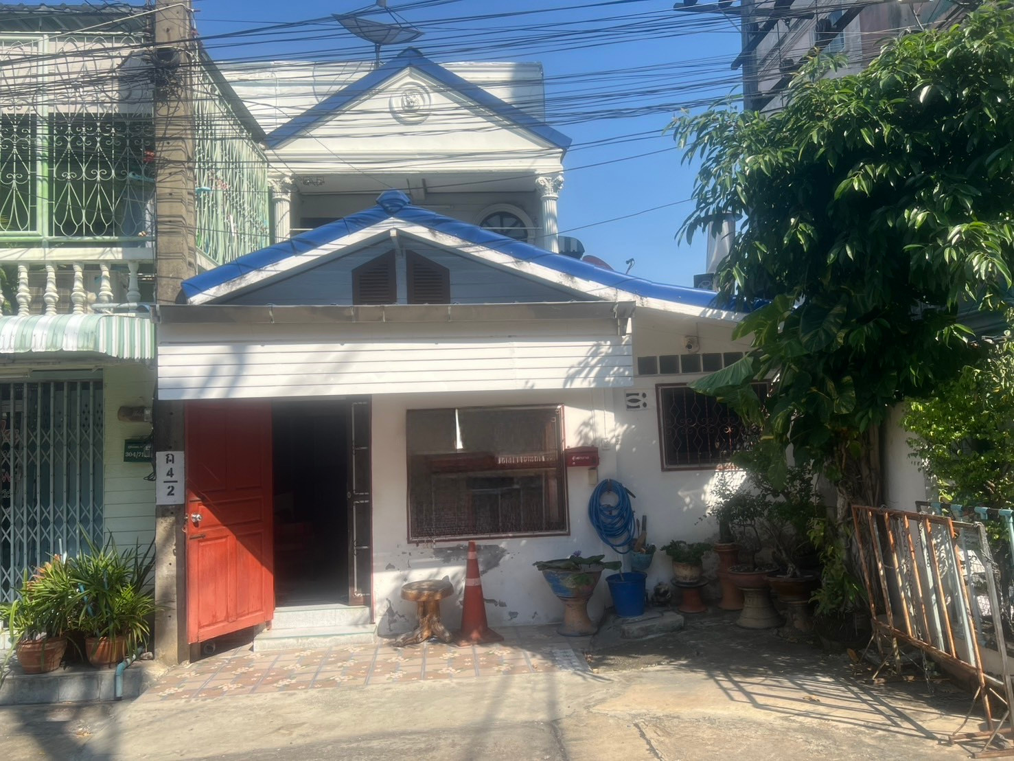 B1064 ขายด่วนทาวน์เฮ้าส์ 2 ชั้น 19 ตรว. หมู่บ้านนิรันดร์วิลล่า ซอยพึ่งมี 50 แยก 30 ถนนสุขุมวิท 93 ราคา 2.99ล้าน พร้อมอยู่ ใกล้ BTS (สถานีบางจาก) B1064 ขายด่วนทาวน์เฮ้าส์ 2 ชั้น 19 ตรว. หมู่บ้านนิรันดร์วิลล่า ซอยพึ่งมี 50 แยก 30 ถนนสุขุมวิท 93 ราคา 2.99ล้าน พร้อมอยู่ ใกล้ BTS (สถานีบางจาก)