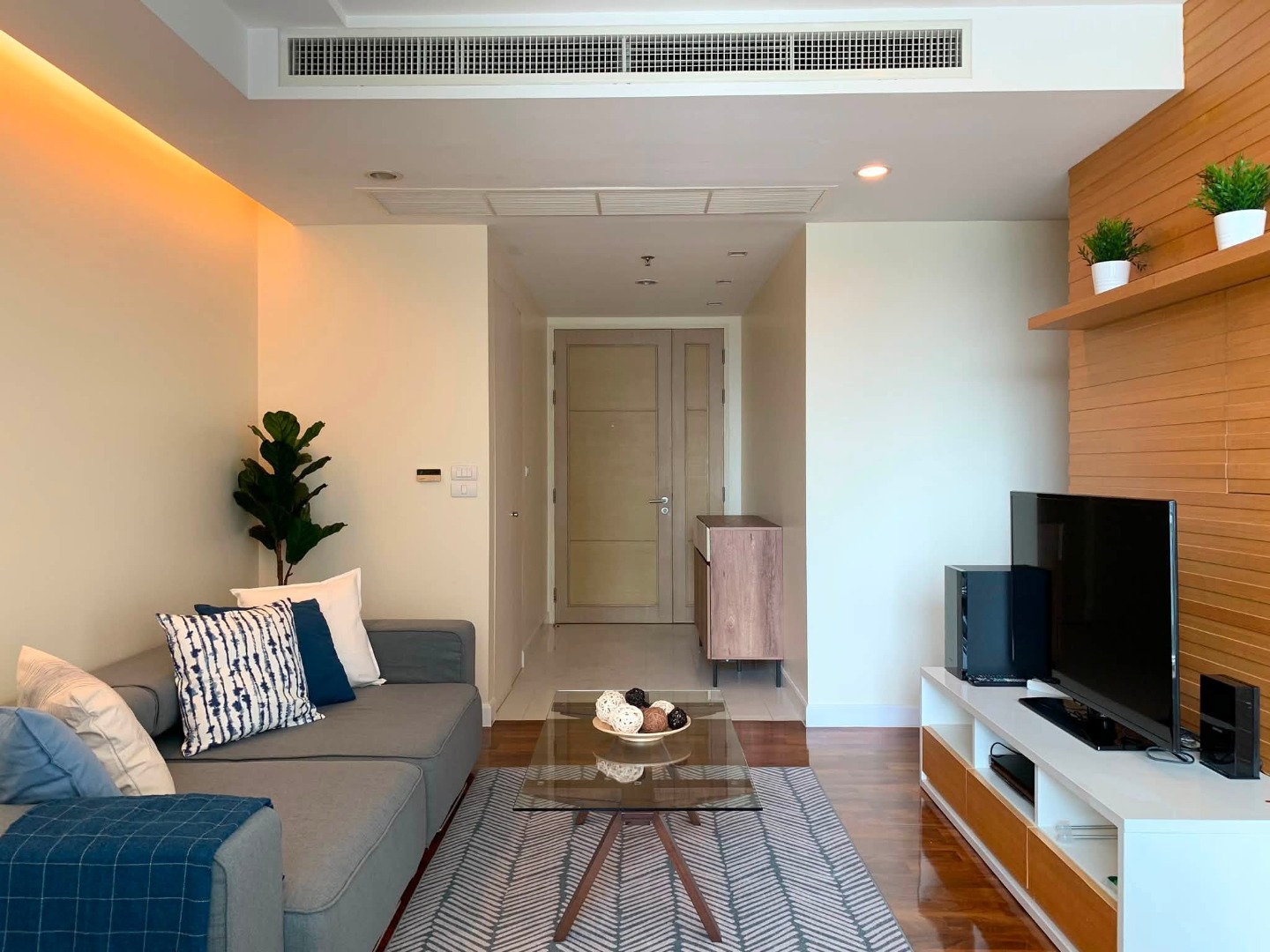 Baan Siri 31 Sukhumvit 31 59 ตร.ม. ห้องใหญ่ รีโนเวทใหม่ ใกล้ BTS พร้อมพงษ์ Baan Siri 31 Sukhumvit 31 59 ตร.ม. ห้องใหญ่ รีโนเวทใหม่ ใกล้ BTS พร้อมพงษ์