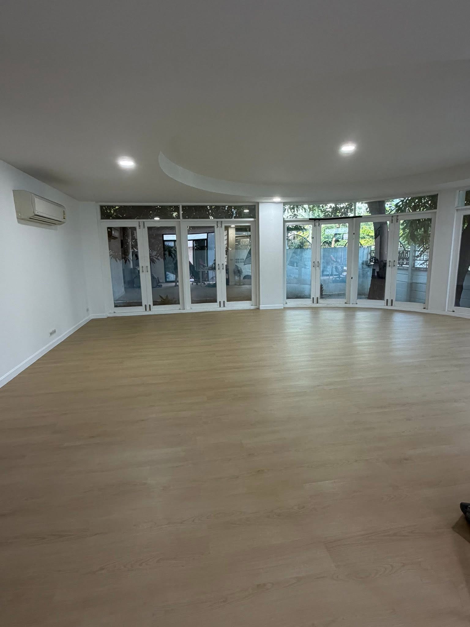 รวมค่าโอน ขาย Home Office Area Ladprao 5 นอน 524 ตร.ม. 112 ตร.ว. 17.5 ล้าน 0642748883